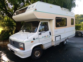 Location camping car pilote