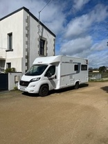 Location camping car pilote