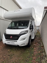 Location camping car pilote