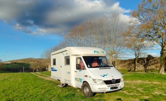 Location camping car pilote