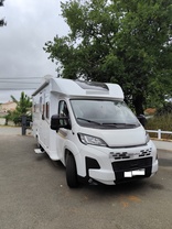 Location camping car pilote