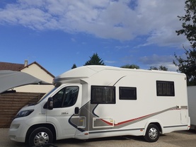 Location camping car challenger