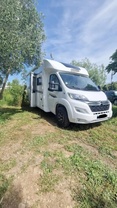 Location camping car pilote