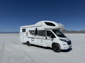 Location camping car adria
