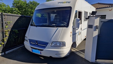 Location camping car pilote