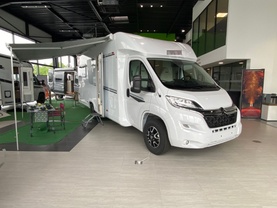 Location camping car pilote