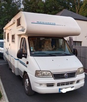 Location camping car adria