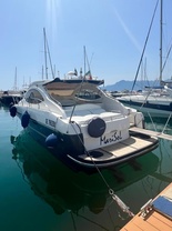 Location yacht