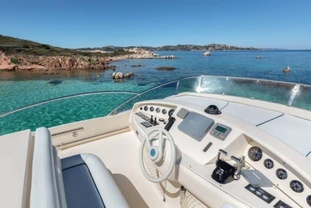 Location yacht
