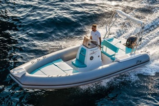 Location bateau a moteur
