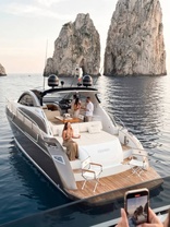 Location yacht