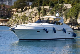 Location yacht
