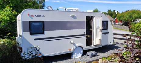 Location camping car adria