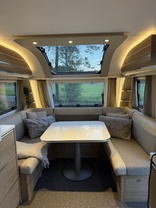 Location camping car adria