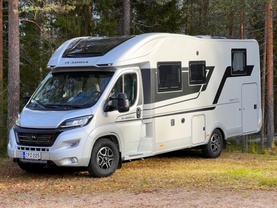 Location camping car adria