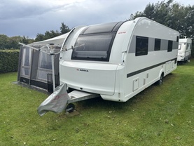 Location camping car adria