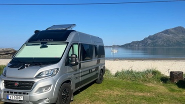 Location camping car adria