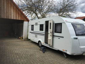 Location camping car adria