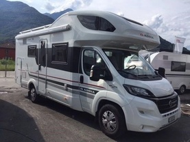 Location camping car adria