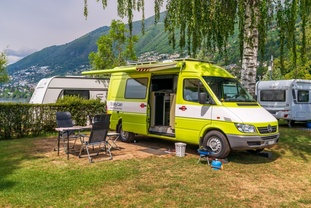Location camping car mercedes