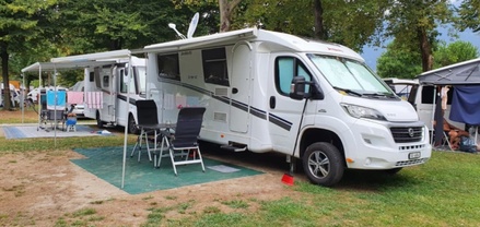 Location camping car dethleffs