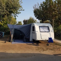 Location camping car adria