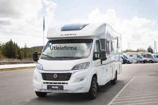 Location camping car adria
