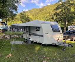 Location camping car adria