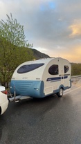 Location camping car adria