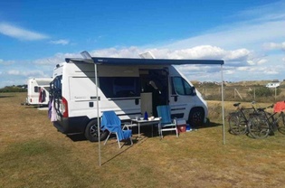 Location camping car adria