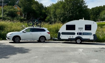 Location camping car adria