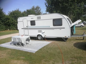 Location camping car adria