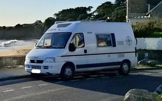 Location camping car adria