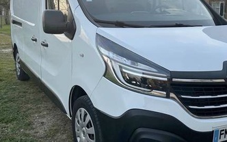 Location location renault trafic