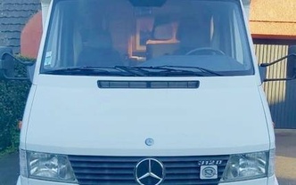 Location camping car mercedes