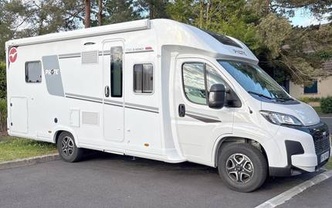 Location camping car pilote