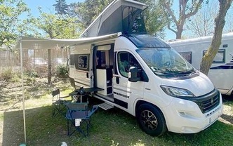 Location camping car adria