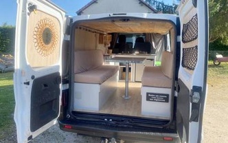 Location location renault trafic