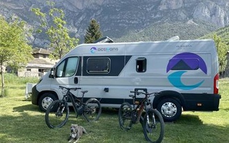 Location camping car adria