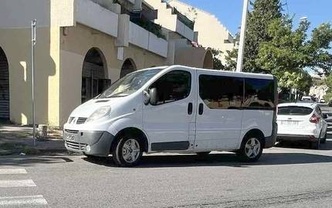 Location location renault trafic