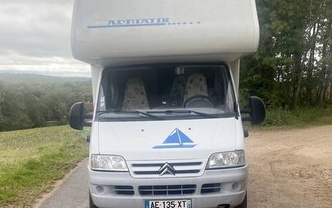 Location camping car adria
