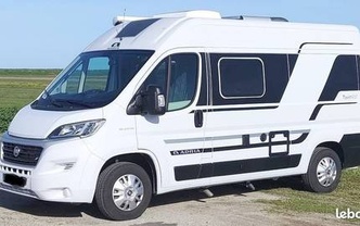 Location camping car adria