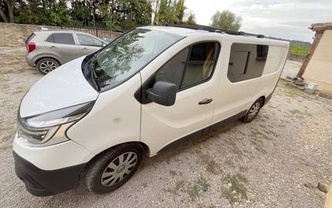 Location location renault trafic