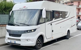 Location camping car roller team