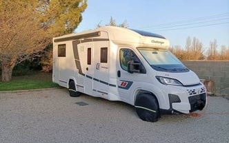 Location camping car challenger