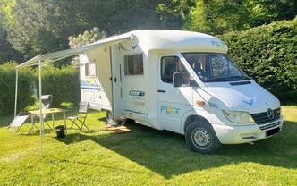 Location camping car mercedes
