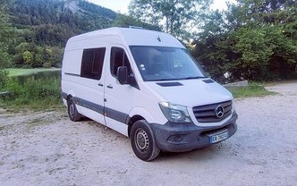 Location camping car mercedes