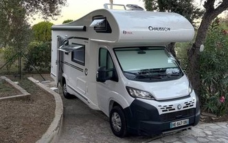 Location camping car chausson