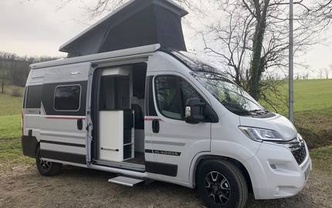 Location camping car adria