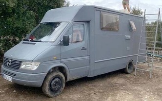 Location camping car mercedes